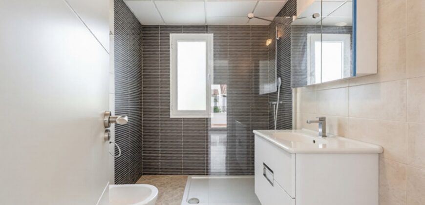 Bright 3-bed townhouse in Los Naranjos Marbella