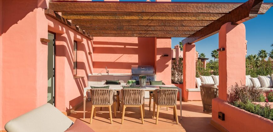 Fully Renoveted Luxury 3 bed Duplex Penthouse in New Gold Mile