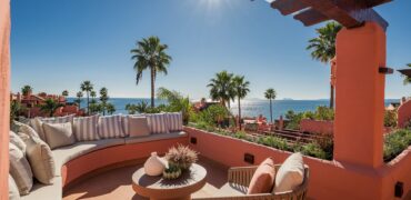 Fully Renoveted Luxury 3 bed Duplex Penthouse in New Gold Mile