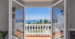 Modern Elegant Villa with Panoramic Sea and Mountain Views in Bahia Dorada, Estepona