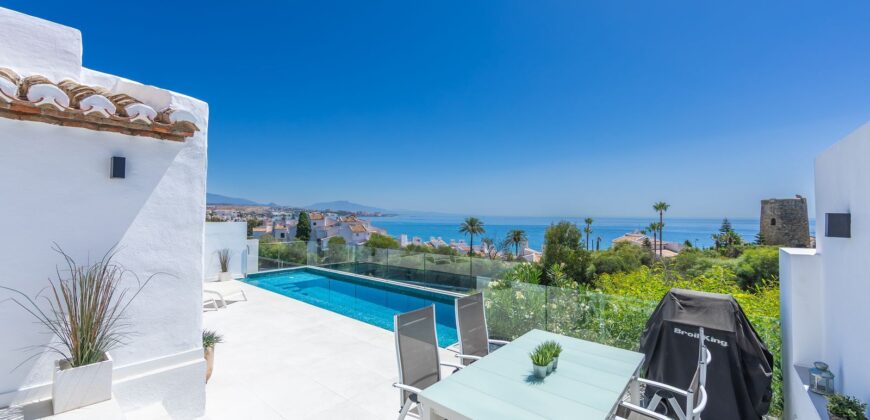 Modern Elegant Villa with Panoramic Sea and Mountain Views in Bahia Dorada, Estepona