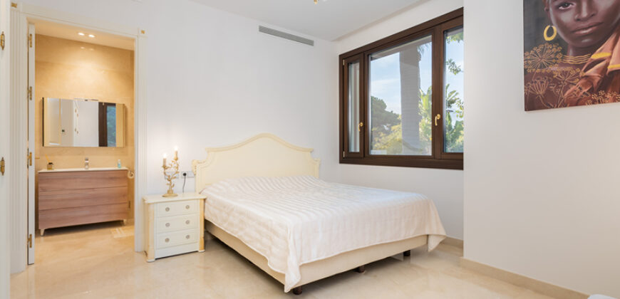 This spectacular newly built villa on the beach, Casasola, Estepona