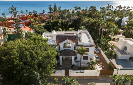 This spectacular newly built villa on the beach, Casasola, Estepona