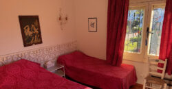 Charming Villa with Great Potential in Paraiso Medio