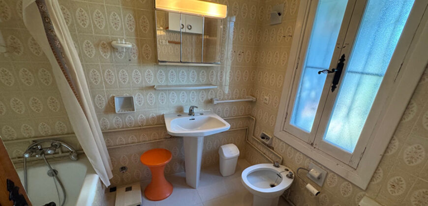 Charming Villa with Great Potential in Paraiso Medio