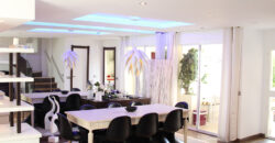 Beautiful 5 bedroom townhouse in El Rodeito, Nueva Andalucía