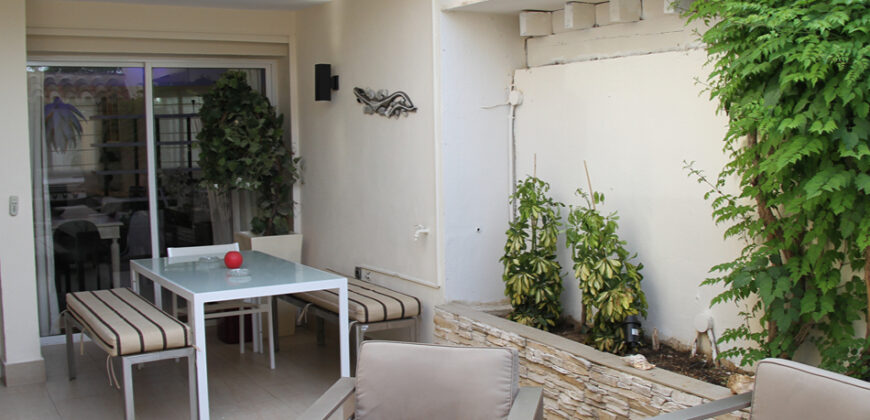 Beautiful 5 bedroom townhouse in El Rodeito, Nueva Andalucía