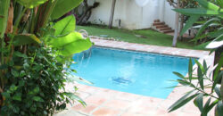 Beautiful 5 bedroom townhouse in El Rodeito, Nueva Andalucía