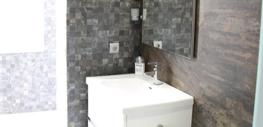 Beautiful 5 bedroom townhouse in El Rodeito, Nueva Andalucía