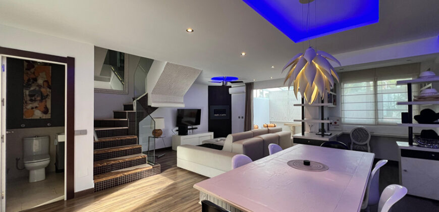 Beautiful 5 bedroom townhouse in El Rodeito, Nueva Andalucía