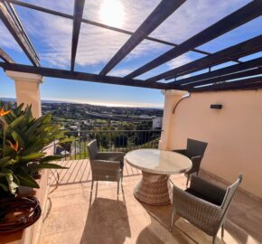 Luxury Penthouse for Sale in Monte Resina, Benahavís