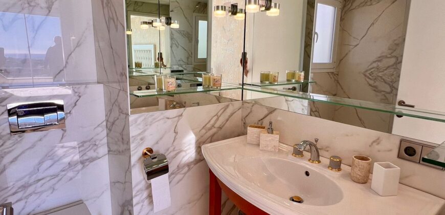 Luxury Penthouse for Sale in Monte Resina, Benahavís