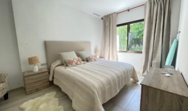 Bright & Spacious 1-Bedroom Apartment with Patio in Gated Community La Brisas, Nueva Andalucia