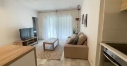 Bright & Spacious 1-Bedroom Apartment with Patio in Gated Community La Brisas, Nueva Andalucia