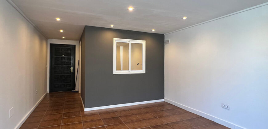 FOR RENT / TRASPASO: Turnkey Cafe in Prime Puerto Banus Location