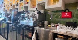 FOR RENT / TRASPASO: Turnkey Cafe in Prime Puerto Banus Location