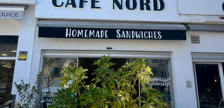 FOR RENT / TRASPASO: Turnkey Cafe in Prime Puerto Banus Location