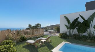 Amazing new development in Manilva BEACHFRONT