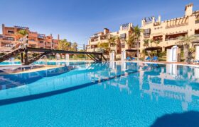 Spacious 4-Bedroom apartment in Hacienda del Sol, Estepona