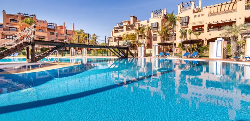 Spacious 4-Bedroom apartment in Hacienda del Sol, Estepona