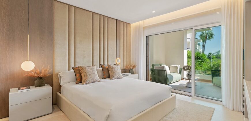 Luxury Just Renoveted 3 bed Apartment in Prime Location Bahía del Velerín, Estepona