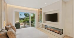 Luxury Just Renoveted 3 bed Apartment in Prime Location Bahía del Velerín, Estepona