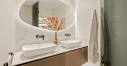 Luxury Just Renoveted 3 bed Apartment in Prime Location Bahía del Velerín, Estepona