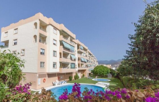 Luxurious 4-bedroom Apartment in Centro Plaza, Puerto Banus