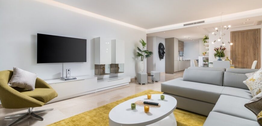 Luxury 2 bed Apartment in Royal Banus, Nueva Andalucia