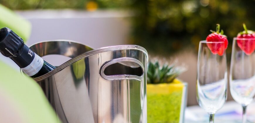 Luxury 2 bed Apartment in Royal Banus, Nueva Andalucia