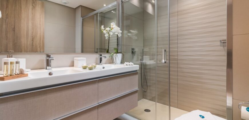 Luxury 2 bed Apartment in Royal Banus, Nueva Andalucia