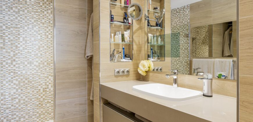 Top-Quality 4-Bedroom Penthouse in Altos de los Almendros, Benahavís