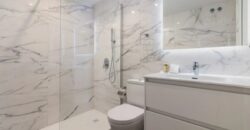 Luxurious 4-bedroom Apartment in Centro Plaza, Puerto Banus