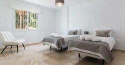 Luxurious 4-bedroom Apartment in Centro Plaza, Puerto Banus
