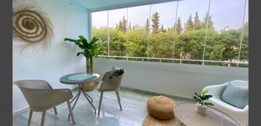 Luxurious 4-bedroom Apartment in Centro Plaza, Puerto Banus