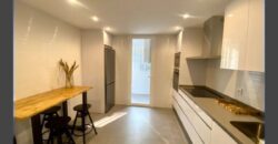 Luxurious 4-bedroom Apartment in Centro Plaza, Puerto Banus