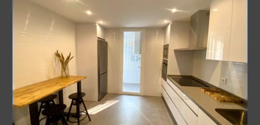 Luxurious 4-bedroom Apartment in Centro Plaza, Puerto Banus