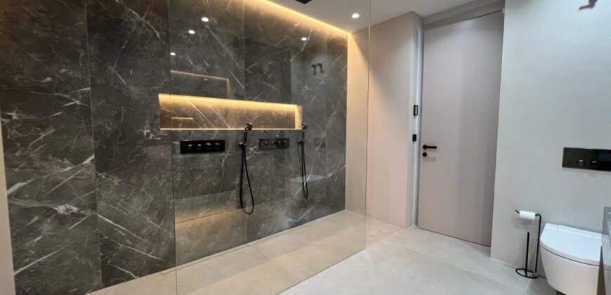 Exclusive 6 bed Villa in Los Flamingos Golf Resort With Stunning Views of the Sea and Mountains