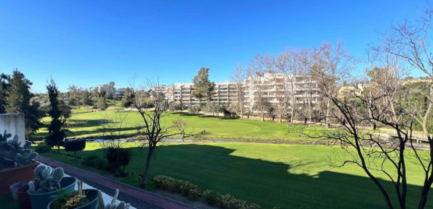 A Fantastic 2 bed Frontline Golf Apartment in Guadalmina
