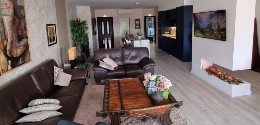 Fully renovated 2-bedroom apartment in Los Balcones de la Quinta, Benahavís