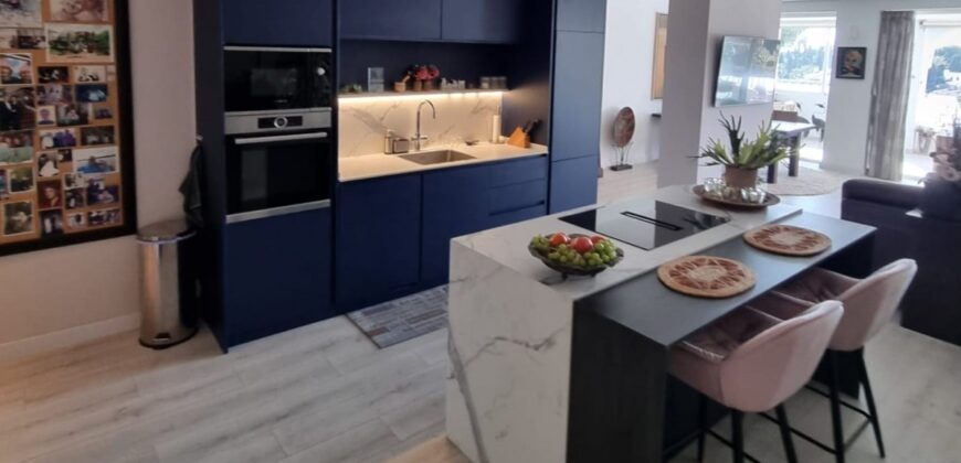 Fully renovated 2-bedroom apartment in Los Balcones de la Quinta, Benahavís