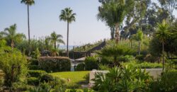 Luxury Just Renoveted 3 bed Apartment in Prime Location Bahía del Velerín, Estepona