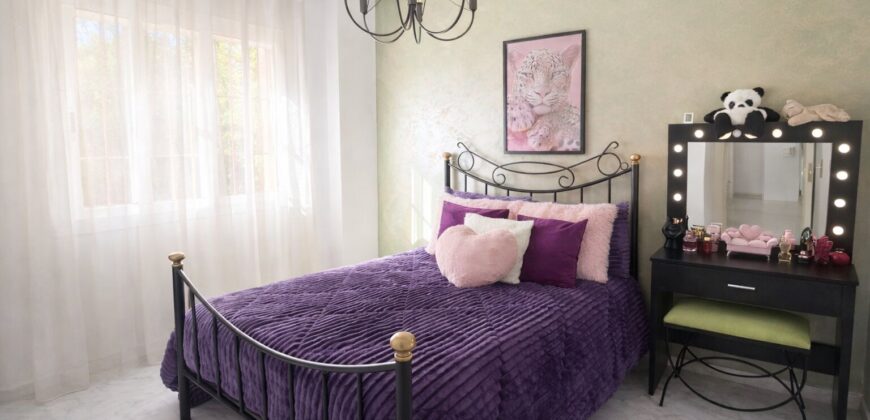 Spacious Corner Apartment with Private Garden and Large Terrace in La Reserva Marbella