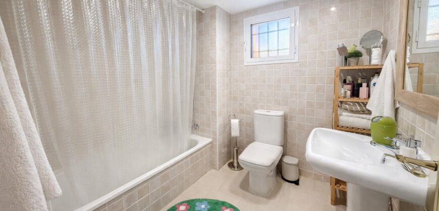 Spacious Corner Apartment with Private Garden and Large Terrace in La Reserva Marbella