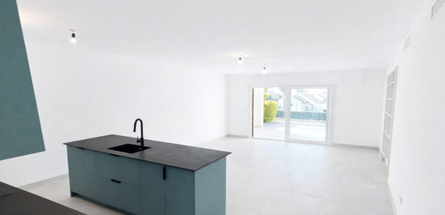 Bright Modern 3 bed apartment in Urb. Malambo, Nueva Andalucía, Marbella