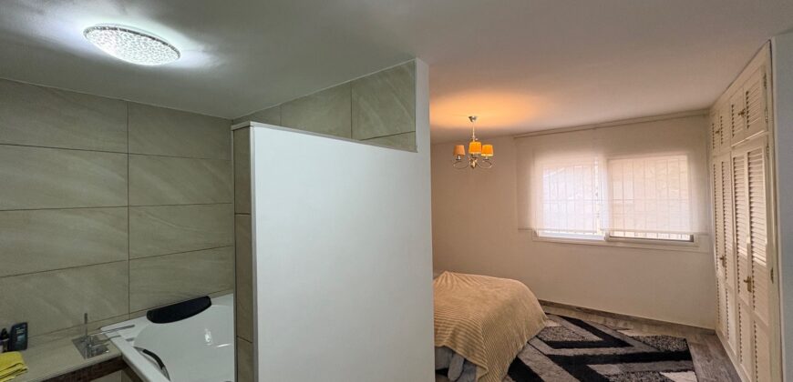 Charming 3 bed Townhouse with Sea Views in Urb. Seghers, Estepona