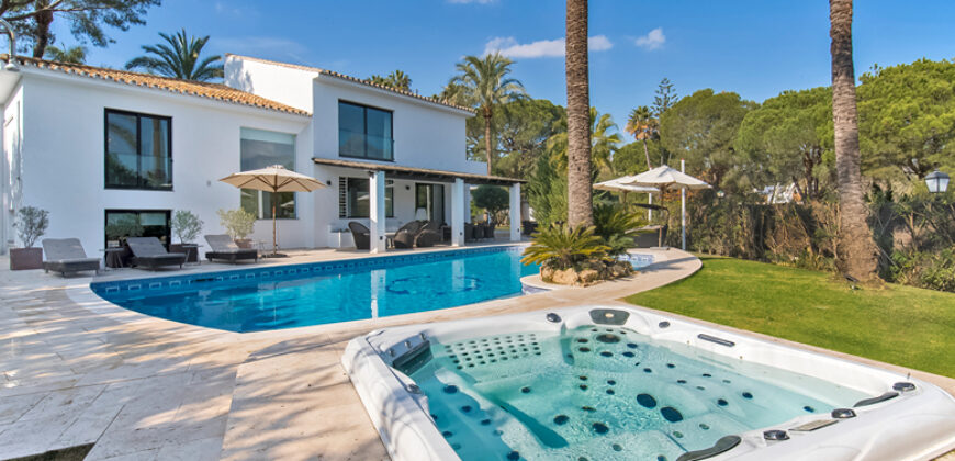 Modern 5 bedroom Villa in Nueva Andalucia