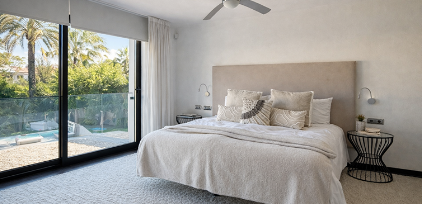 Modern 5 bedroom Villa in Nueva Andalucia