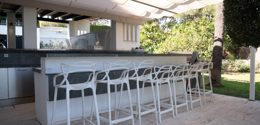 Modern 5 bedroom Villa in Nueva Andalucia