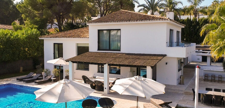 Modern 5 bedroom Villa in Nueva Andalucia